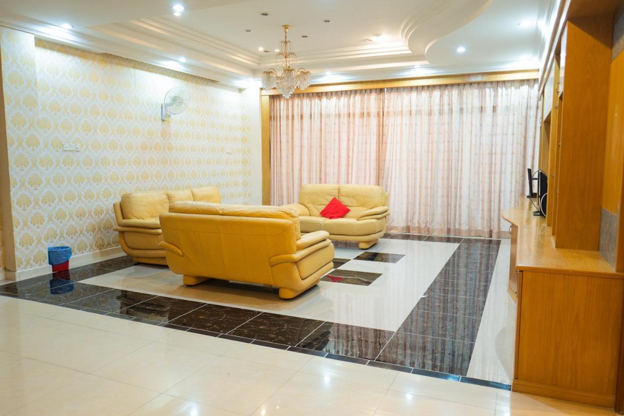 Mk Homestay Wakaf Che Yeh With Bathtub - Max 14 Pax Kota Bharu Zewnętrze zdjęcie