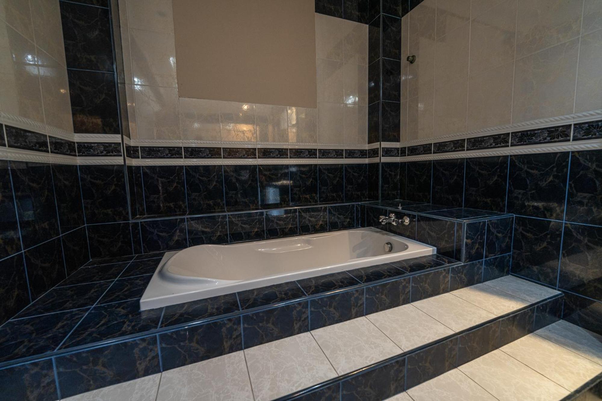 Mk Homestay Wakaf Che Yeh With Bathtub - Max 14 Pax Kota Bharu Zewnętrze zdjęcie